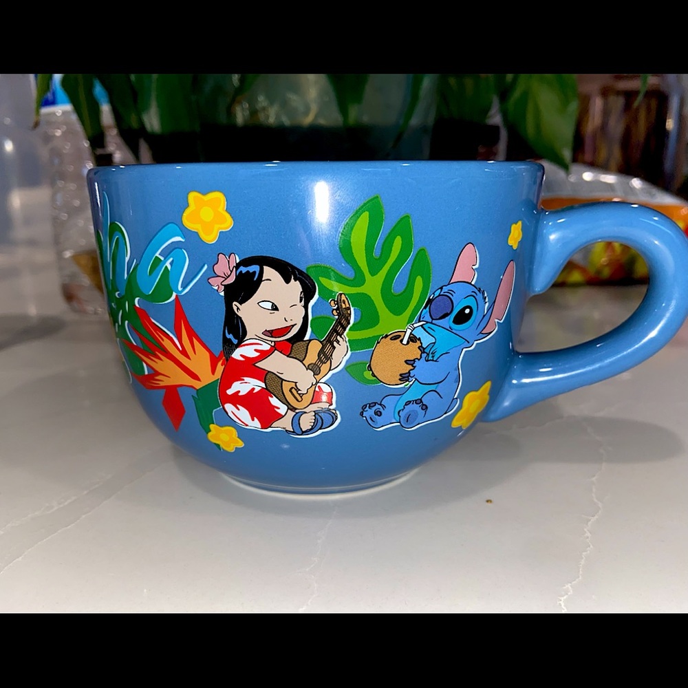 NWT Lilo & Stitch Tropical Soup Mug